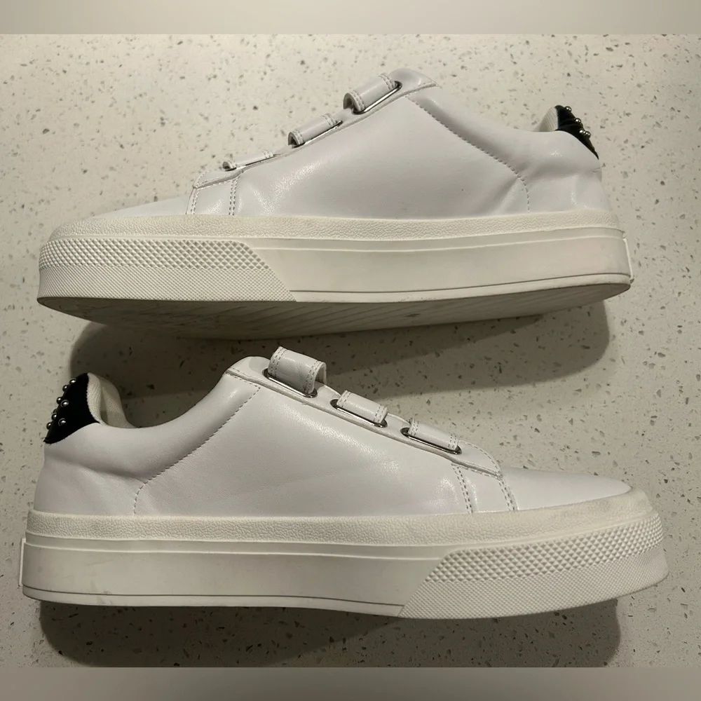 J / Slides GENNIE White Leather - Picture 9 of 10